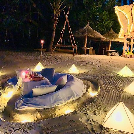 Thari Fushi Luxury Maldivian Experience Hotel Thinadhoo  Buitenkant foto